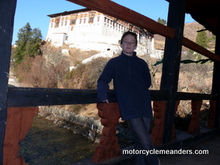 Paro Dzhong and bridge