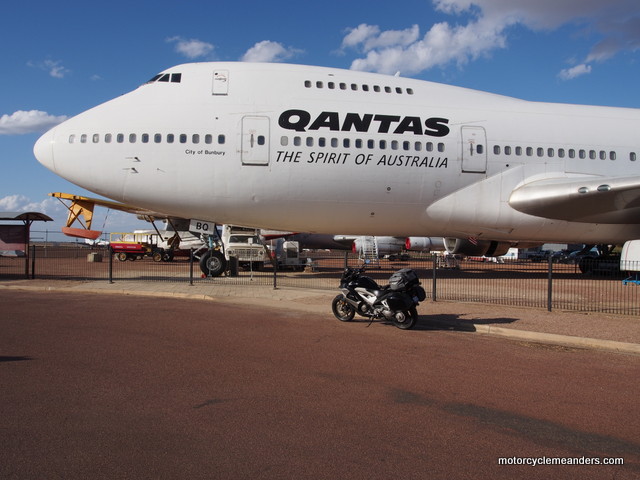 Qantas B747 at Longreach