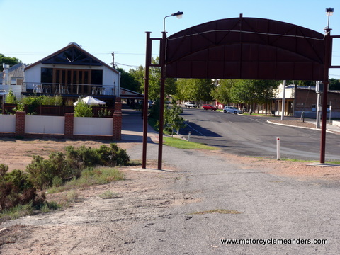 Main St Wentworth - about where William Cricks house was