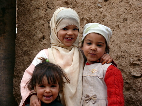 Three urchins in old Agdz